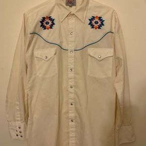 EMBROIDERED WESTERN STYLE SHIRT